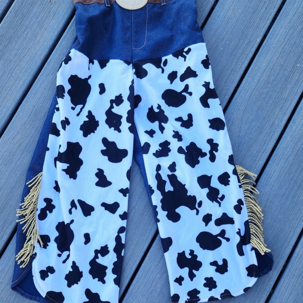 Disney Cowgirl Costume with Yellow and Black Accents - Picture 2 of 10